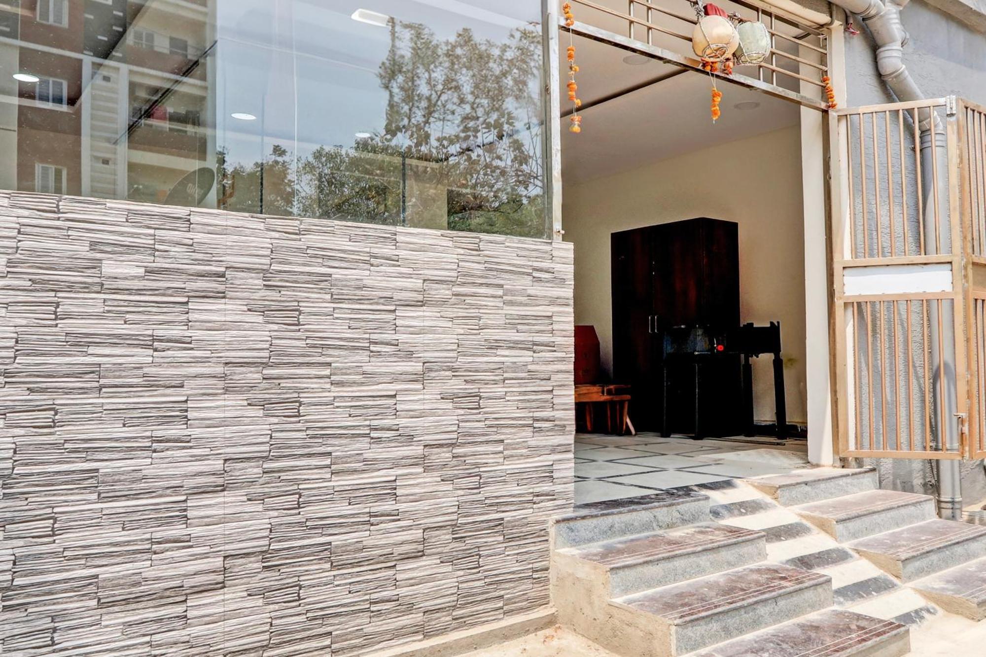 Super Hotel O Lavish Tranquil Hyderabad Exterior photo