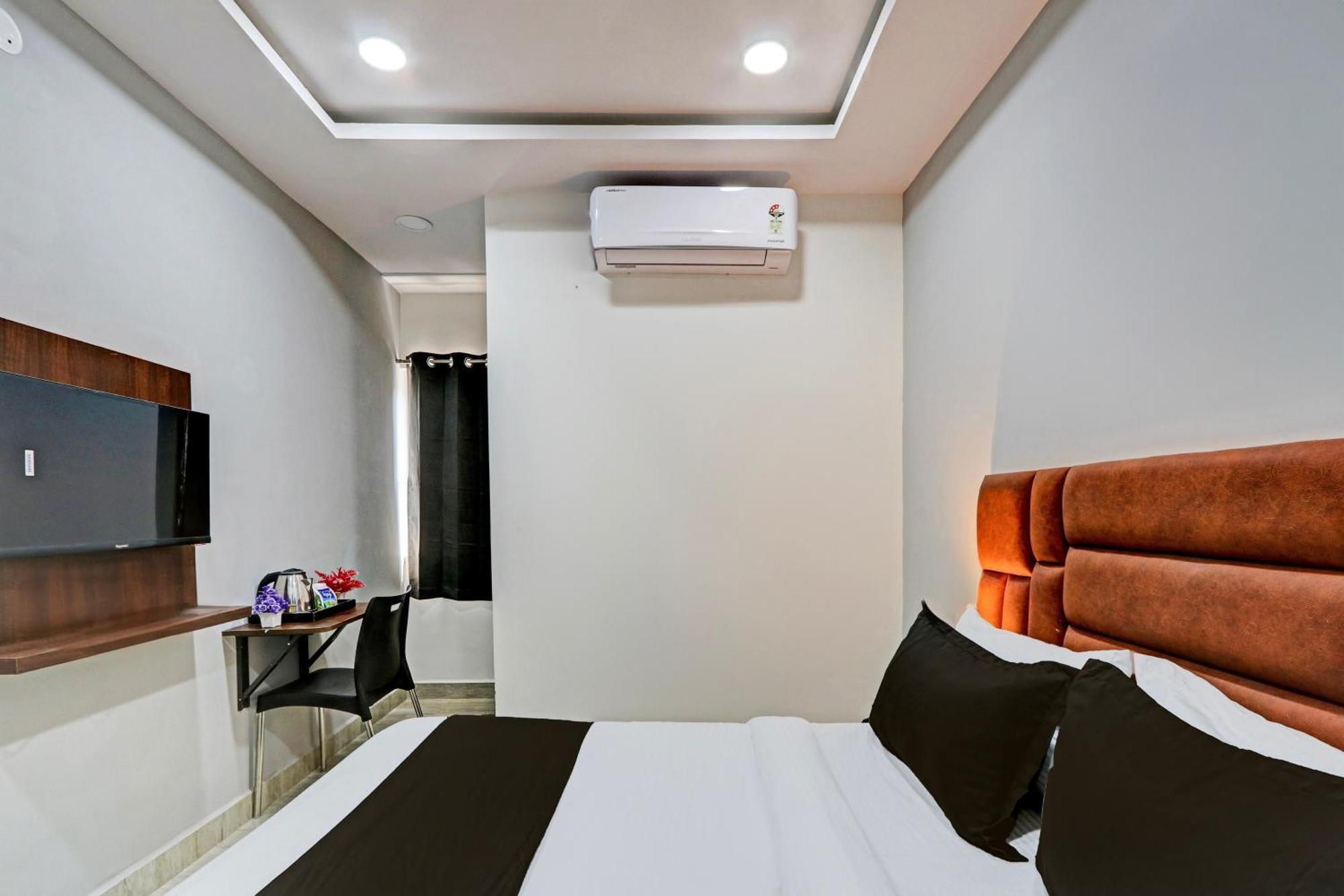 Super Hotel O Lavish Tranquil Hyderabad Exterior photo